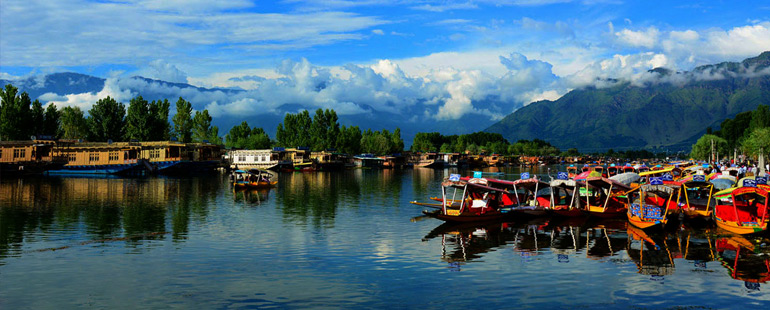 Wonders of Ladakh with Srinagar Tour