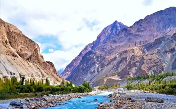 Ladakh with Turtuk Special Tours